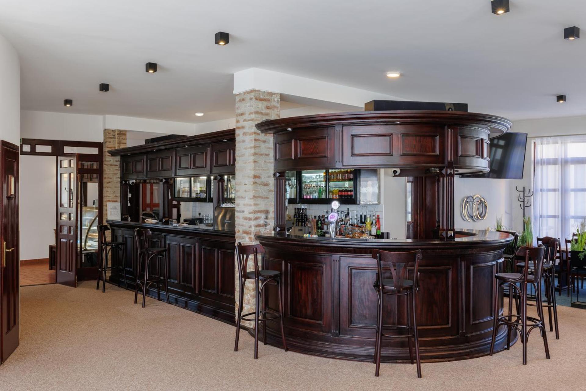 100 Eves Fogado Bed & Breakfast Szatymaz Bagian luar foto