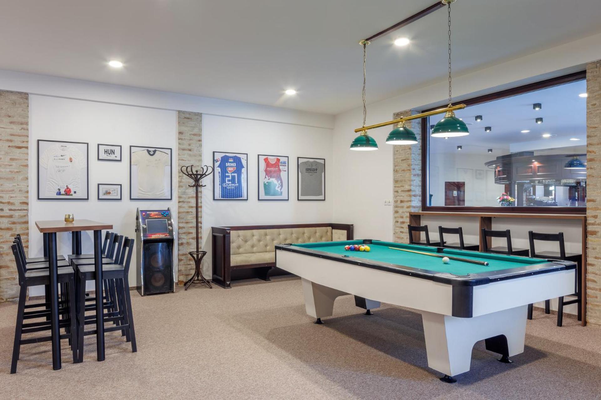 100 Eves Fogado Bed & Breakfast Szatymaz Bagian luar foto